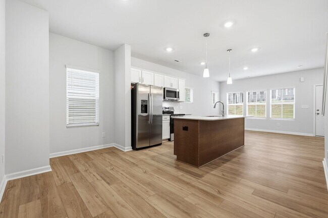 Building Photo - Silver Fir Ln - Garner