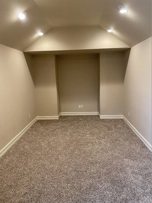 Building Photo - 1006 Jamal Dr