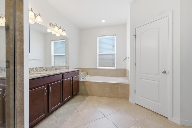 Building Photo - 740 Preakness Cir