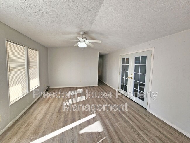 Building Photo - 1230 Windy Ln
