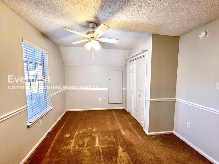 Building Photo - 26 Silverleaf Ct