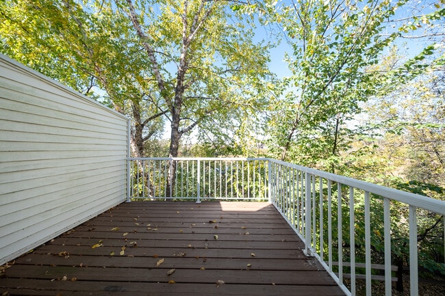 Building Photo - 4892 Bluff Heights Trail SE