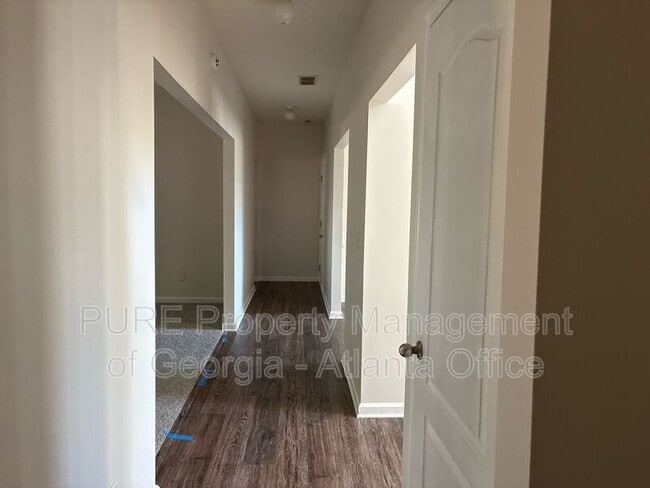 Building Photo - 1424 Saphire Dr