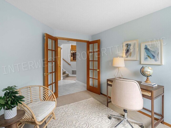 Building Photo - 4+ Bedroom Tigard Home With a Beautiful Vi...