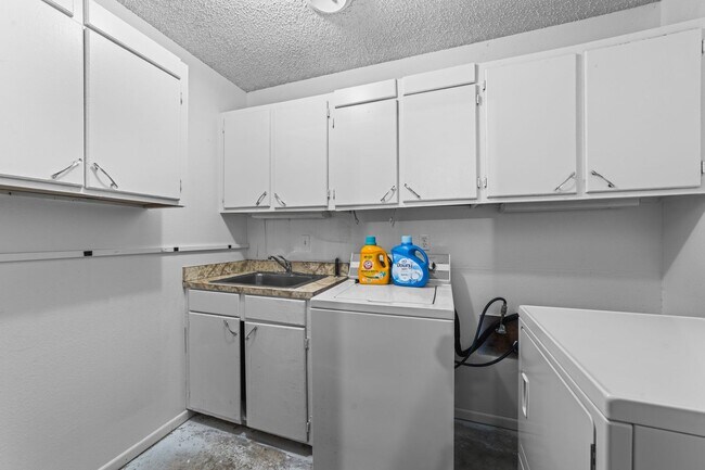 Building Photo - 3013 Gantt Ave