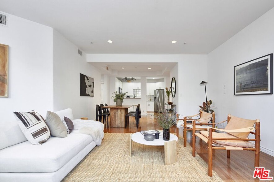 Building Photo - 3460 S Centinela Ave