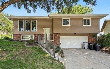 Building Photo - 5208 Ascot Cir