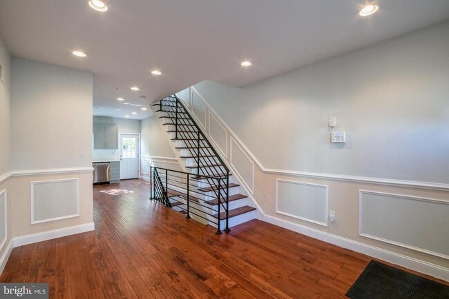 Building Photo - 2340 Greenwich St