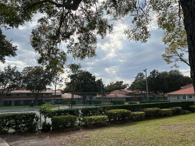 Building Photo - 7650 Chapelhill Dr