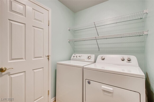 Building Photo - 5389 Progresso St