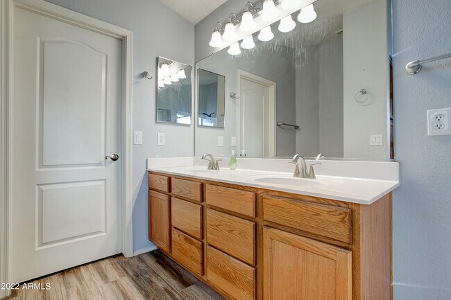 Building Photo - 29757 N Broken Shale Dr