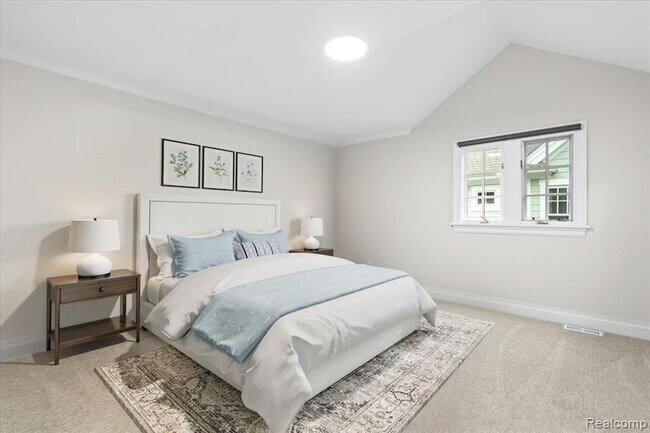 Building Photo - 1897 Norfolk St