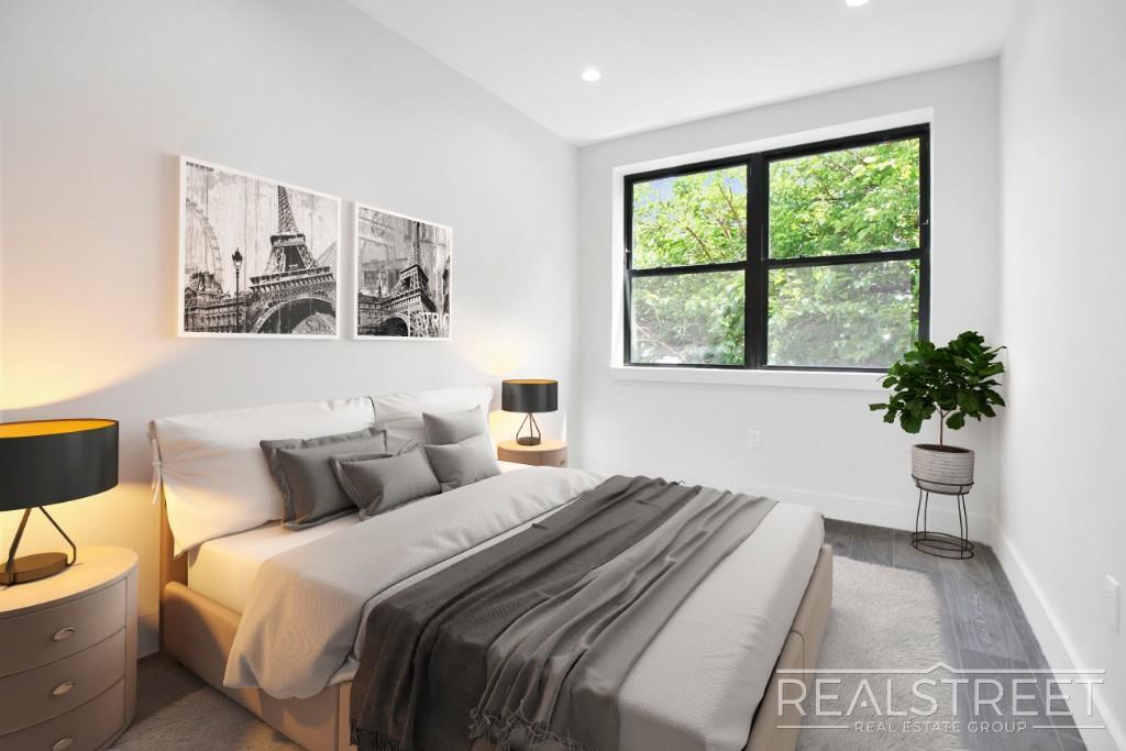 Building Photo - Grand Spacious 2 Bed in Prime Crown Heights