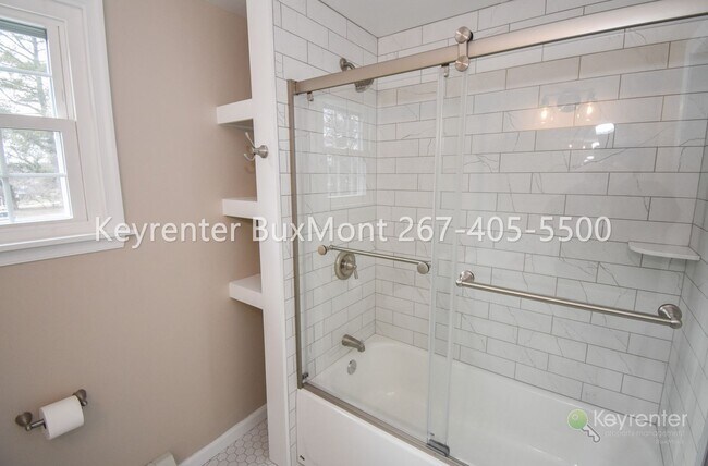 Building Photo - Freshly Renovated 3-Bedroom Home in King of Prussia