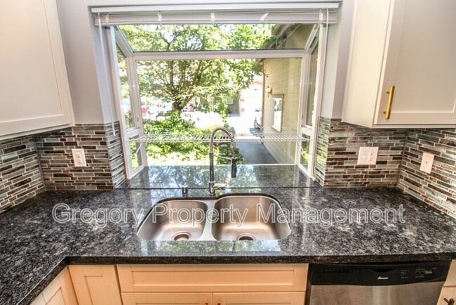 Building Photo - 20901 Cypress Way