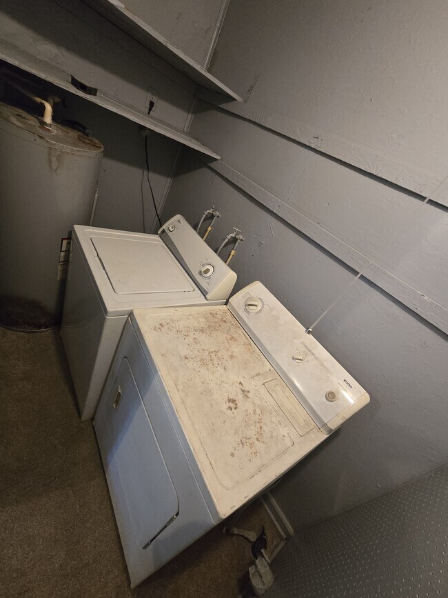 wash - 2081 Tuskegee Rd