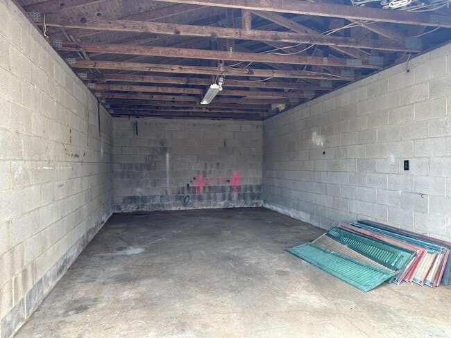 Building Photo - 2866 Virgil H Goode Hwy
