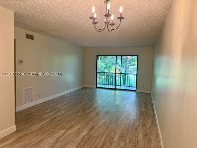 Building Photo - 3105 Oakland Shores Dr