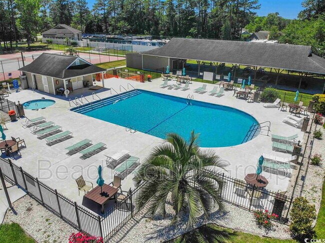 Building Photo - 6840 Blue Heron Blvd