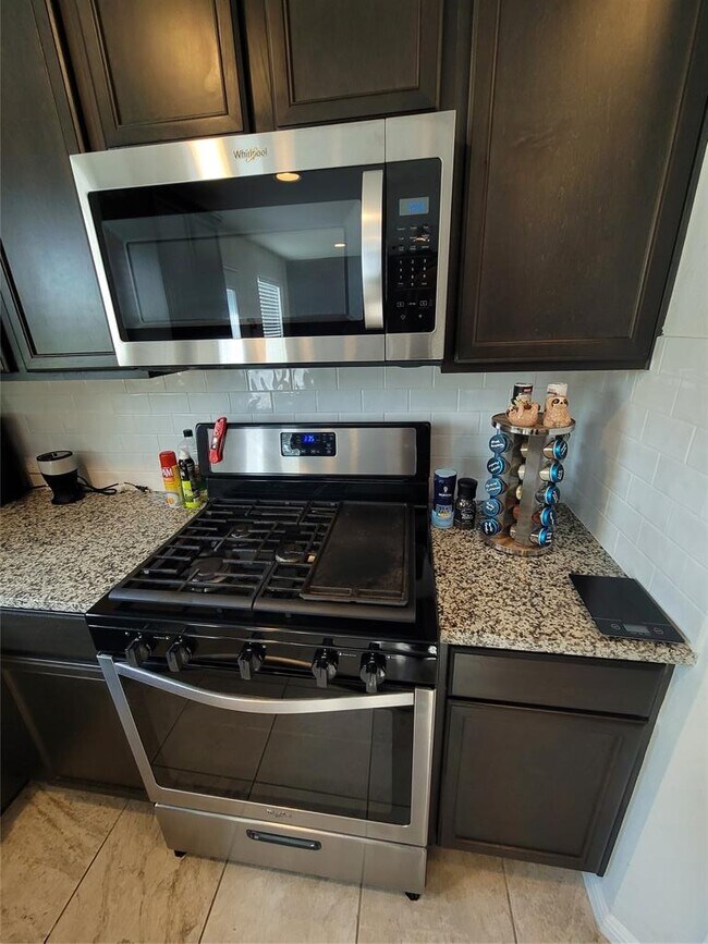 Building Photo - 127 Frasier Dr