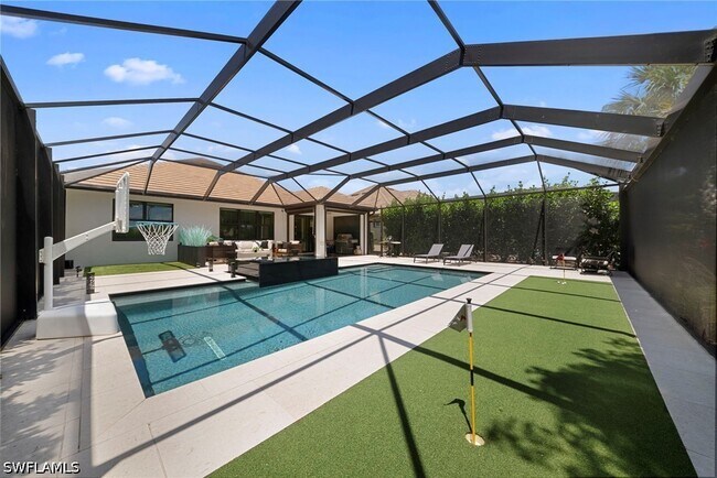 Building Photo - 7052 Live Oak Dr