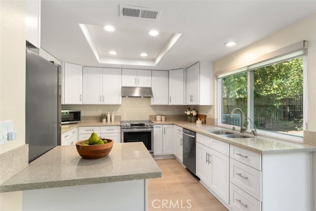 Building Photo - 17 Silver Crescent
