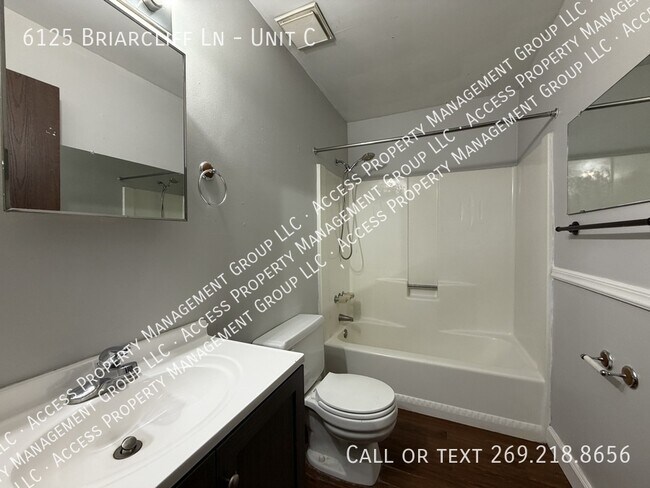 Building Photo - 6125 Briarcliff Ln