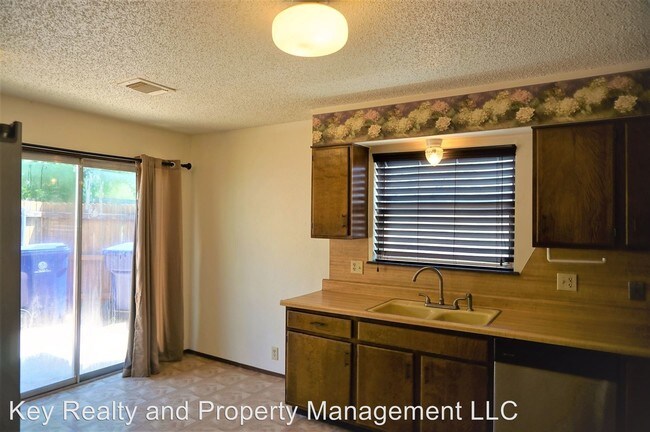 Building Photo - 9763 Hefner Village Blvd