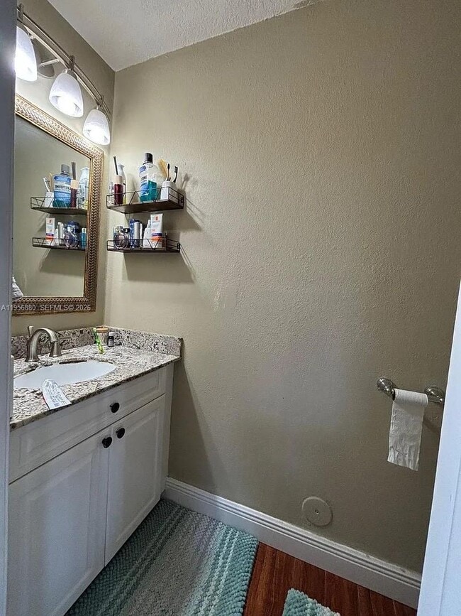 Building Photo - 232 Lakeside Cir