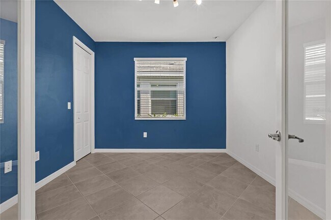 Building Photo - 15991 Sugar Hl Dr