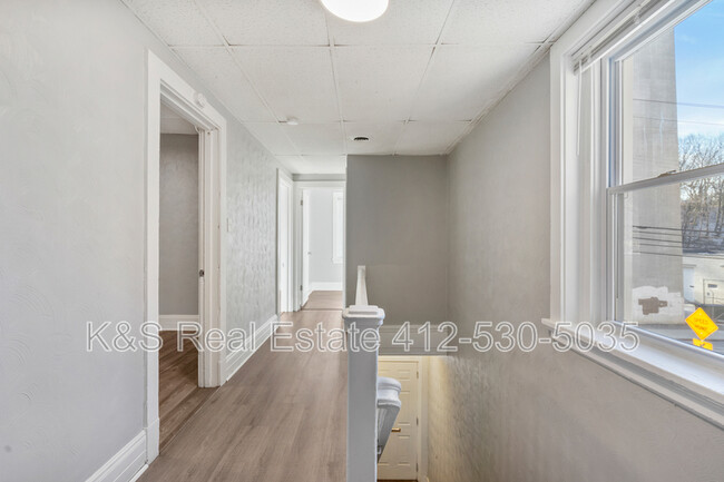 Building Photo - 1316-1318 Woods Run Avenue - 1318 Woods Ru...