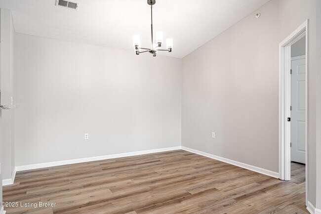 Building Photo - 5307 Rolling Rock Ct