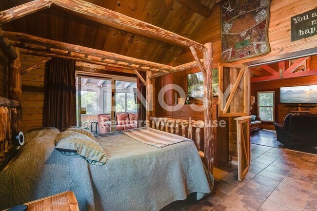 Building Photo - 3BD/2.5BA Home in Elk River Available Now!