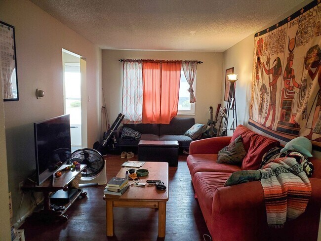 Building Photo - Pecan1919 (KC-AM)