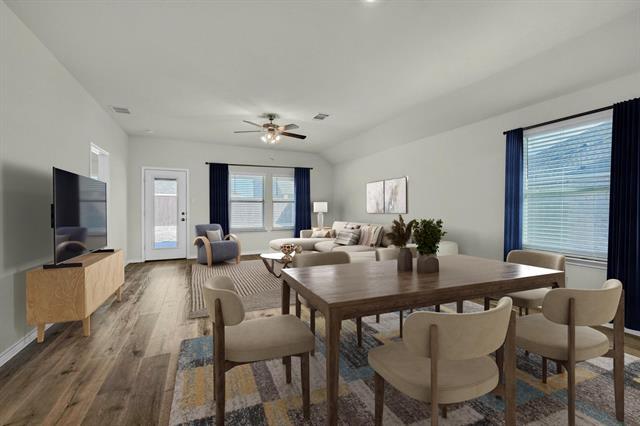 Building Photo - 804 Honey Maple St