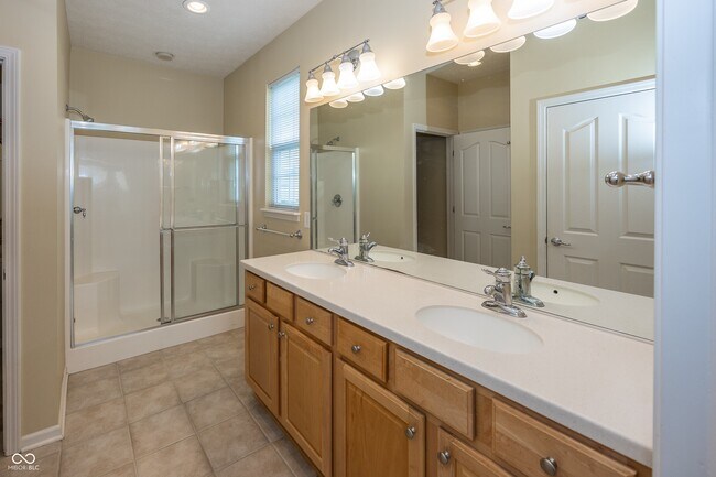 Building Photo - 12880 Oxbridge Pl
