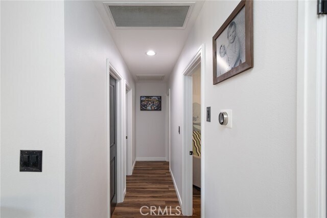 Building Photo - 842 Granby Ave