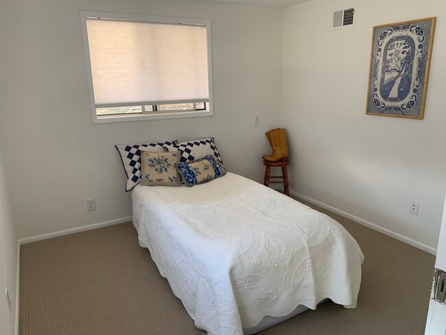 Building Photo - 9080 Santa Lucia Rd