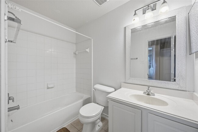 Building Photo - 8813 Elm Drake Ln