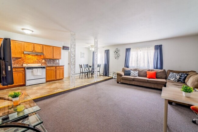 Primary Photo - 18732 Dix Toledo Rd