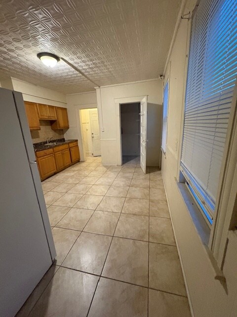 Building Photo - 315-317 Maplewood Ave