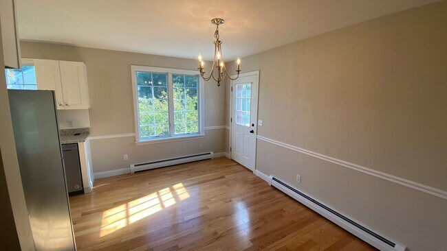 Building Photo - 312 Plaza Dr