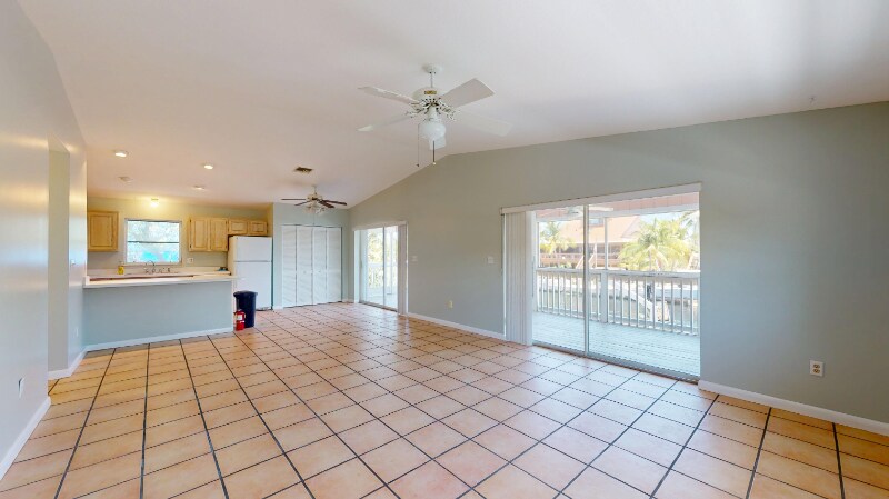 Building Photo - 133 W Cahill Ct