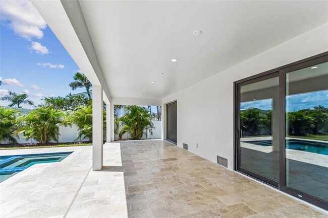 Building Photo - 3 Treasure Ln