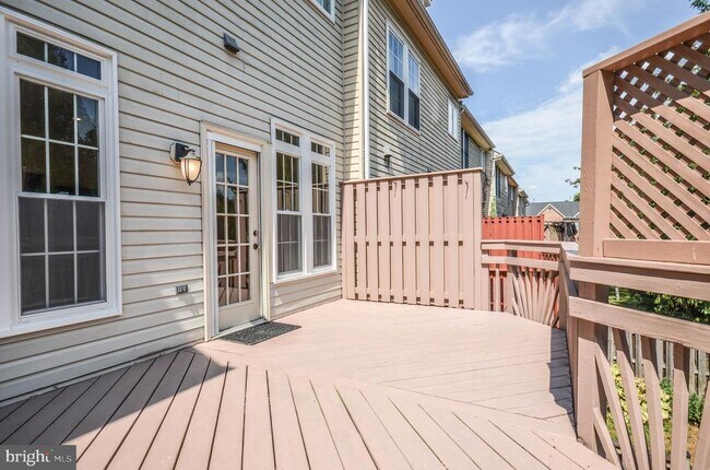 Building Photo - 13776 Lambertina Pl