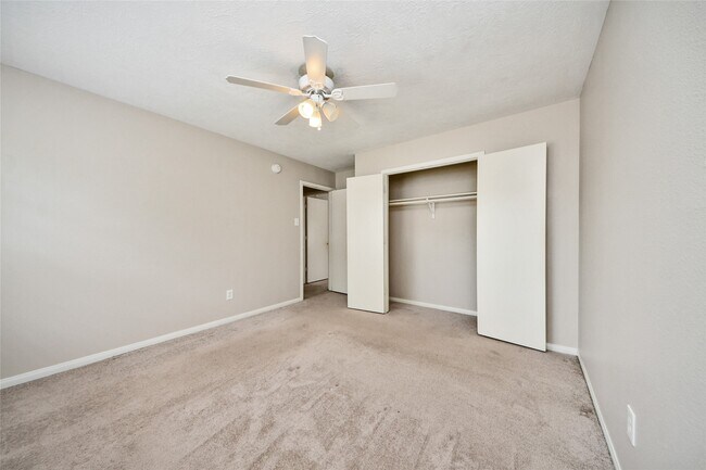 Building Photo - 2602 Desert Sage Dr