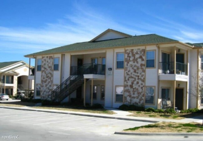 Building Photo - 2 br, 2 bath Condo - 19788 Highway 105 W F...