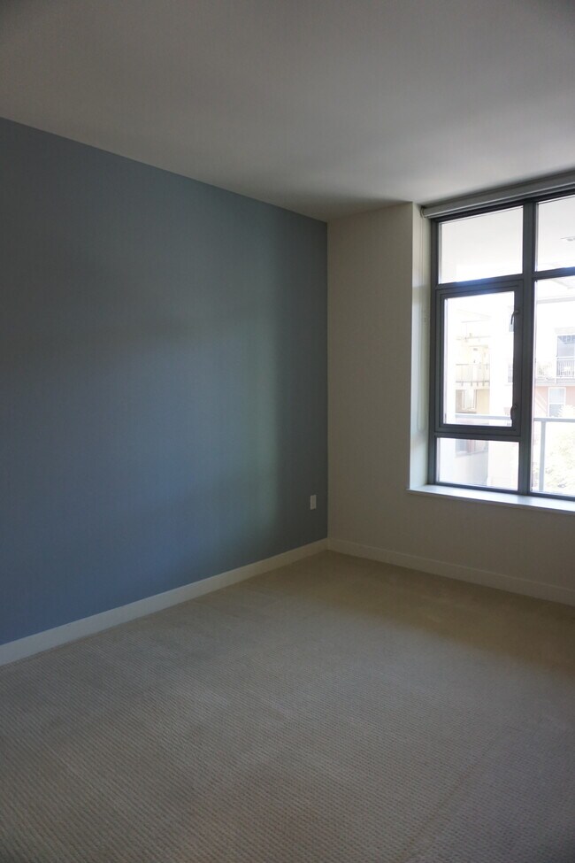 Building Photo - 1441 Ninth Ave