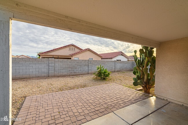 Building Photo - 11825 W Edgemont Ave