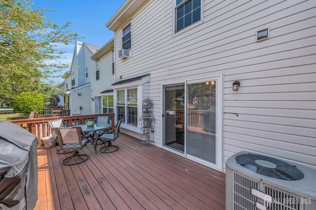 Building Photo - 216 Coldspring Ct
